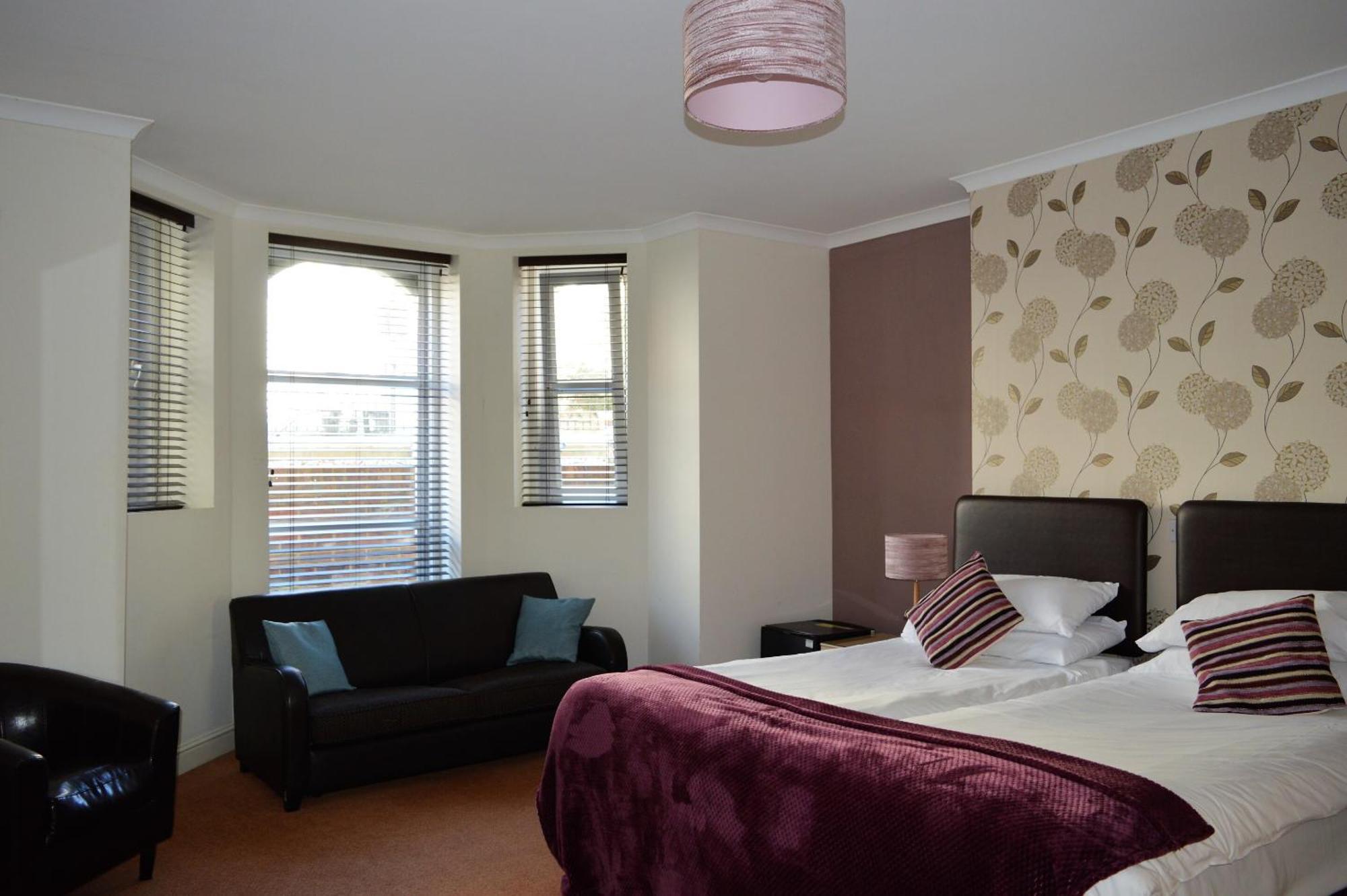 The Sheldon B&B - Free Private Parking Eastbourne Zewnętrze zdjęcie