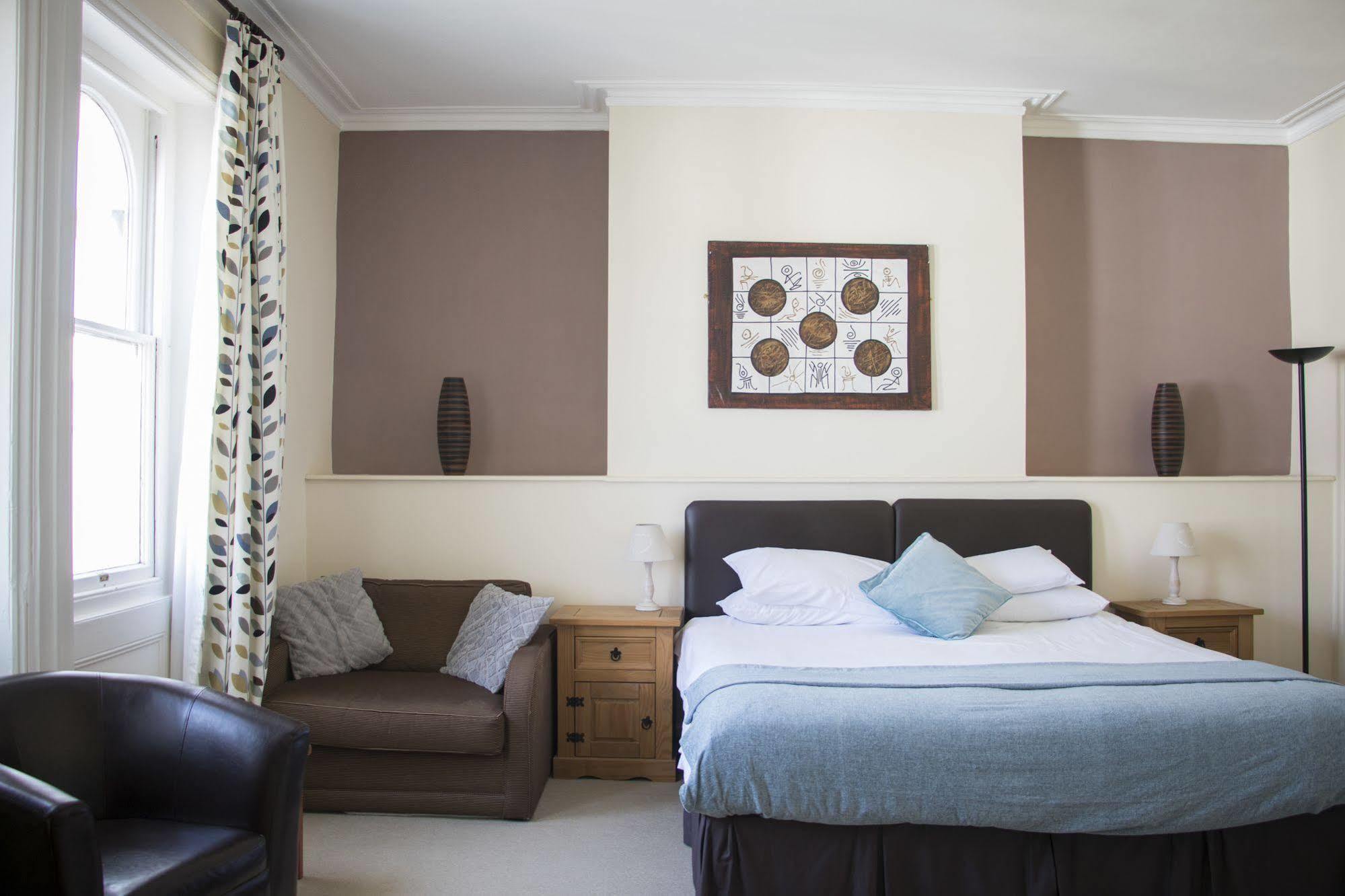 The Sheldon B&B - Free Private Parking Eastbourne Zewnętrze zdjęcie
